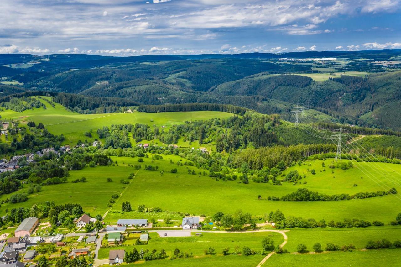Ferienwohnung Fuchsbau Im Eg Des Ferienhauses Falkenhoehe Oberweißbach المظهر الخارجي الصورة